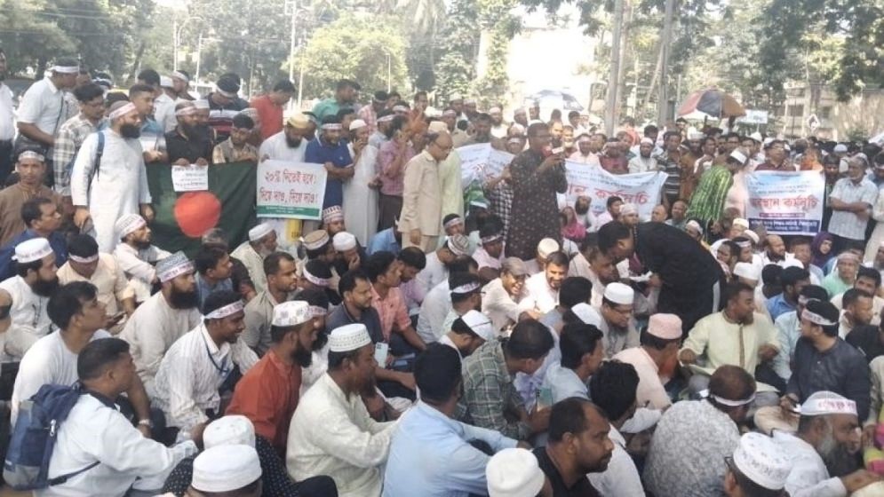 রাতের মধ্যে দাবি না মানলে মঙ্গলবার ‘মার্চ টু সচিবালয়’